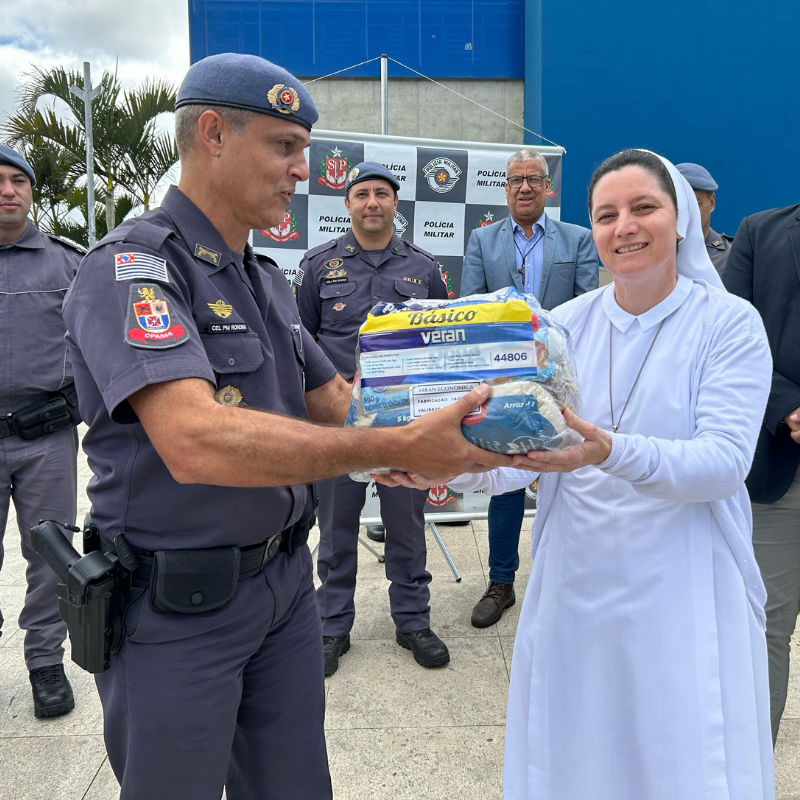 28° Batalhão de Polícia Militar Metropolitano doa 4 toneladas de alimentos para o Santa Marcelina Saúde